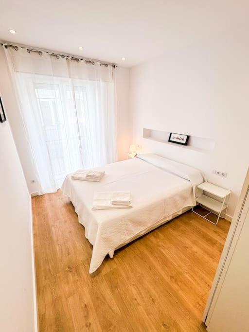 Anna & Thomas - Sitges Center Apt ภายนอก รูปภาพ
